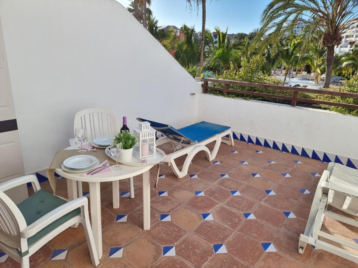 Studio Apartment No 1 Directly On The Beach And Sea, Terrace, Heated Pool, Wifi Playa de las Americas  Ngoại thất bức ảnh