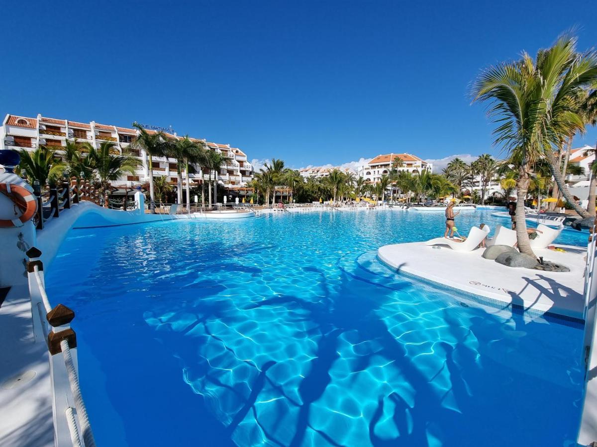 Studio Apartment No 1 Directly On The Beach And Sea, Terrace, Heated Pool, Wifi Playa de las Americas  Ngoại thất bức ảnh